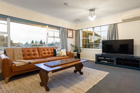 Photo of property in 28 Tattersfield Place, Dinsdale, Hamilton, 3204