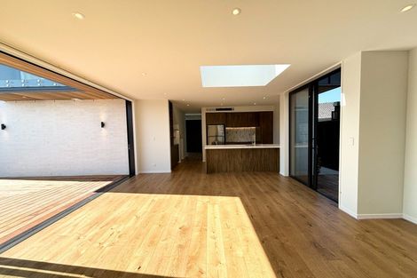 Photo of property in 7 Roa Road, Fendalton, Christchurch, 8041