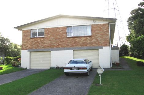 Photo of property in 62 Tiroroa Avenue, Te Atatu South, Auckland, 0610