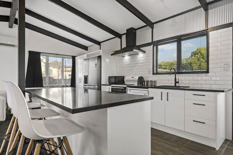 Photo of property in 20 Crosby Road, West Harbour, Auckland, 0618