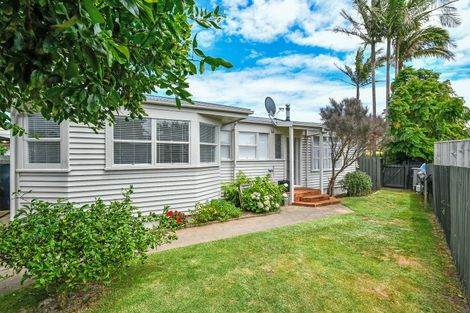Photo of property in 11a Youngs Road, Papakura, 2110