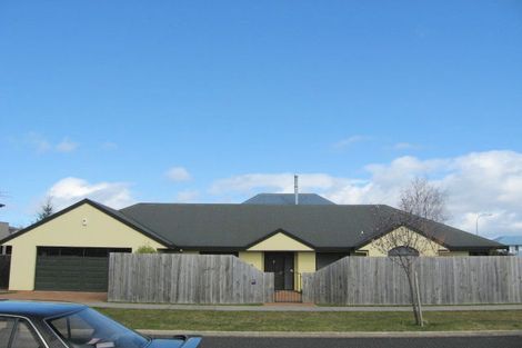Photo of property in 76 Logan Avenue, Wharewaka, Taupo, 3330