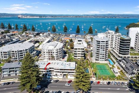 Photo of property in 4/10 Marine Parade, Mount Maunganui, 3116