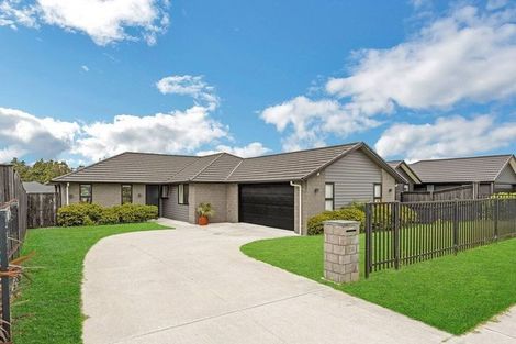 Photo of property in 24 Tauroa Drive, Tuakau, 2121