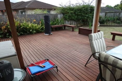 Photo of property in 13 Russett Grove, Henderson, Auckland, 0612