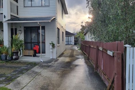 Photo of property in 22 Tamariki Avenue, Kelston, Auckland, 0602