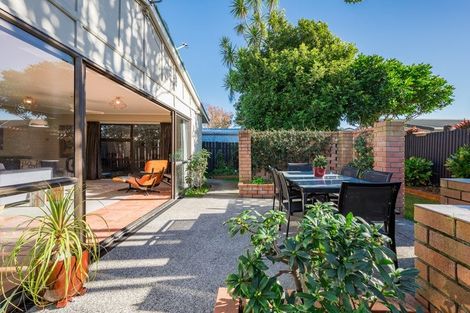 Photo of property in 7 Rodney Grove, Paraparaumu, 5032