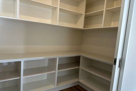 Photo of property in 77 Granville Drive, Massey, Auckland, 0614