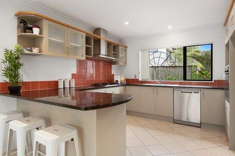 Photo of property in 3 Parani Court, Te Atatu Peninsula, Auckland, 0610