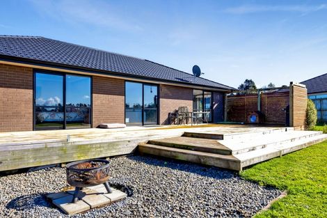 Photo of property in 2 Biron Place, Stratford, 4332