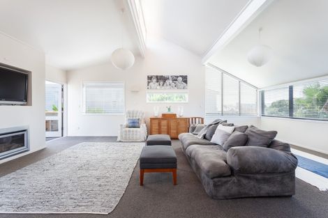 Photo of property in 118 Oceanbeach Road, Mount Maunganui, 3116