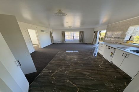Photo of property in 63 Harmel Road, Glendene, Auckland, 0602