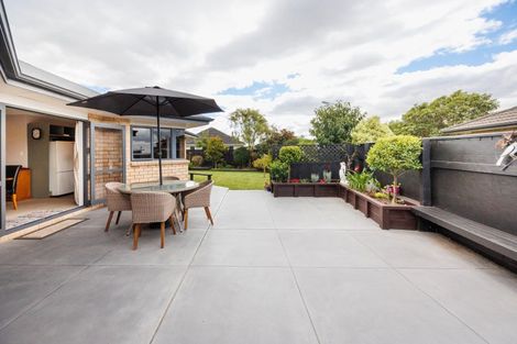 Photo of property in 49 Peter Hall Drive, Kelvin Grove, Palmerston North, 4414