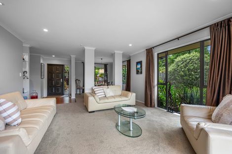 Photo of property in 59a Lonely Road, Fairview Heights, Auckland, 0632