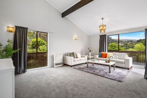 Photo of property in 45b Larsen Crescent, Tawa, Wellington, 5028