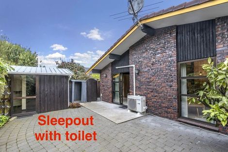 Photo of property in 18 Hawkswood Place, Avonhead, Christchurch, 8042