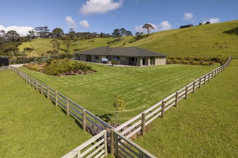 Photo of property in 200e Valley Road, Waimauku, 0881