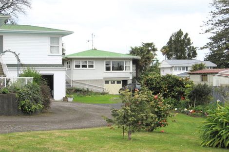 Photo of property in 104a Brunton Crescent, Thames, 3500