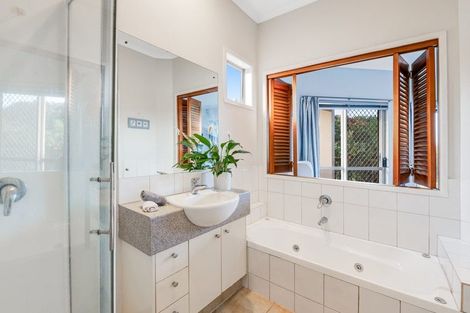 Photo of property in 19 Trimaran Drive, Gulf Harbour, Whangaparaoa, 0930