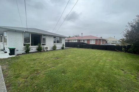 Photo of property in 82 Carisbrooke Street, Aranui, Christchurch, 8061