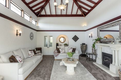 Photo of property in 7 Moana Place, Taradale, Napier, 4112