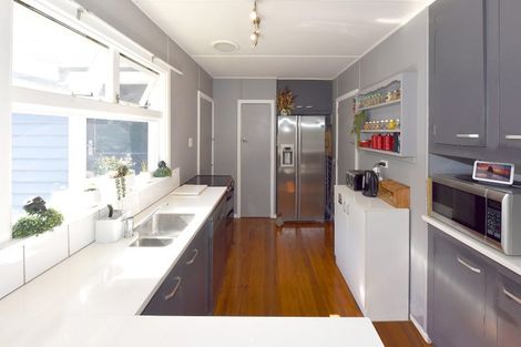 Photo of property in 59 Jacksons Road, Lyttelton, 8082