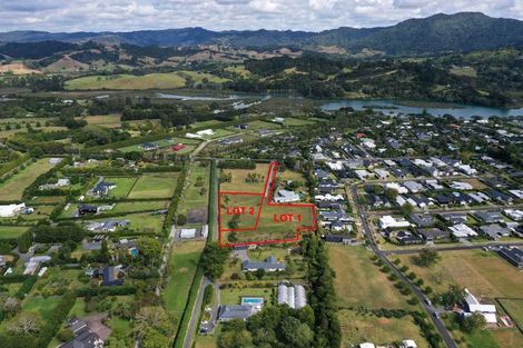 Photo of property in 240 Point Wells Road, Point Wells, 0986