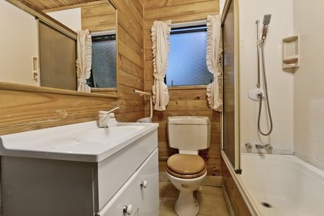 Photo of property in 1347 Old North Road, Helensville, 0875