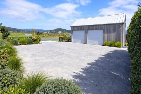 Photo of property in 218 Hamiora Street, Matarangi, 3592