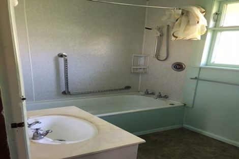 Photo of property in 75 Lipscombe Crescent, Havelock North, 4130
