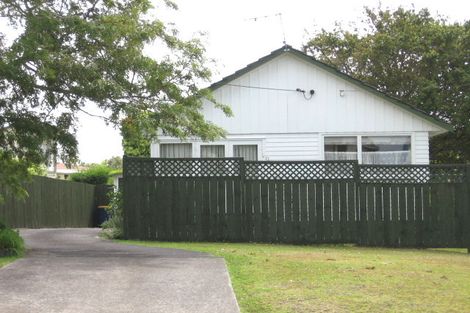Photo of property in 14 Tramway Road, Beach Haven, Auckland, 0626