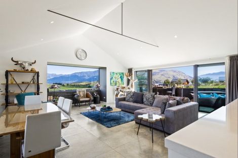 Photo of property in 10 Mckellar Drive, Jacks Point, Queenstown, 9371