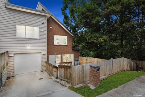 Photo of property in 17 Sunshine Boulevard, Sunnyvale, Auckland, 0612