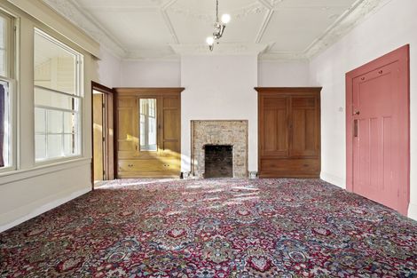 Photo of property in 34 Elm Row, Dunedin Central, Dunedin, 9016