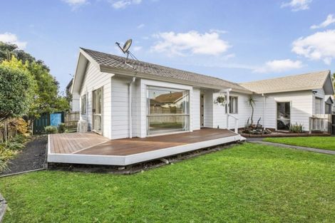 Photo of property in 50a Kitchener Road, Waiuku, 2123