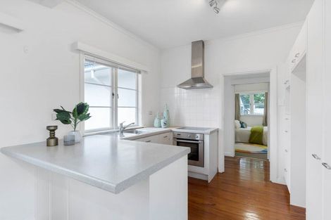 Photo of property in 61 Lyons Avenue, Murrays Bay, Auckland, 0630