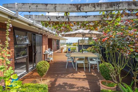 Photo of property in 2 Amokura Street, Waikanae, 5036