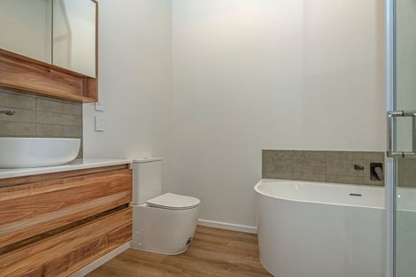 Photo of property in 16 Martin Street, Palmerston North, 4414
