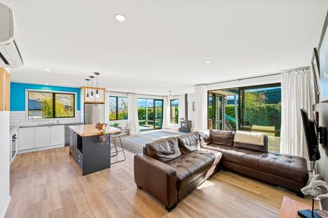 Photo of property in 19 Matipo Street, Wanaka, 9305