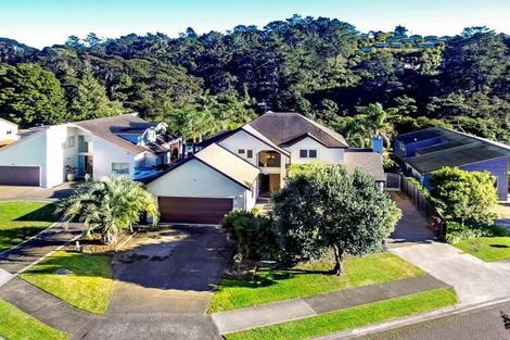 Photo of property in 2 Centaur Close, Albany, Auckland, 0632