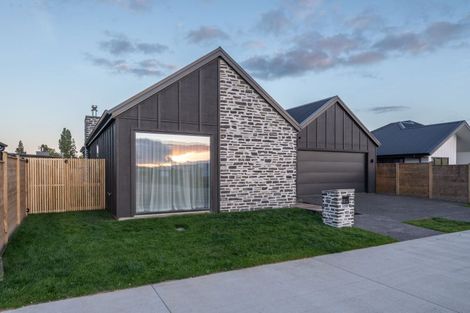 Photo of property in 42 Hugo Shaw Drive, Cambridge, 3434