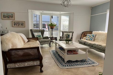 Photo of property in 1/14 Wilisa Rise, Goodwood Heights, Auckland, 2105