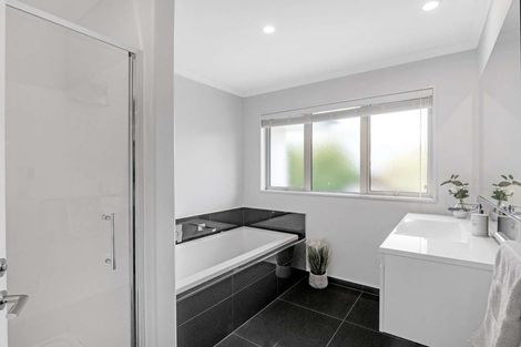 Photo of property in 128 Halswell Junction Road, Halswell, Christchurch, 8025