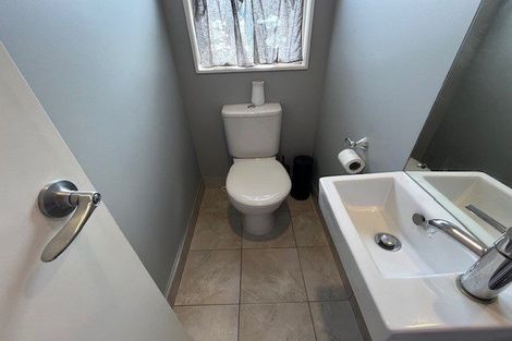 Photo of property in 26 Heidi Crescent, Flat Bush, Auckland, 2016
