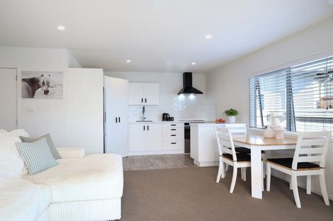 Photo of property in 202/11 Kamahi Crescent, Papamoa Beach, Papamoa, 3118