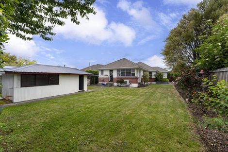 Photo of property in 39 Acacia Avenue, Upper Riccarton, Christchurch, 8041