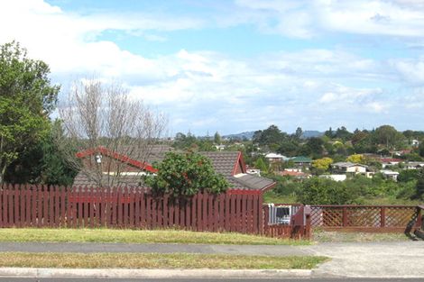 Photo of property in 113 West Harbour Drive, West Harbour, Auckland, 0618