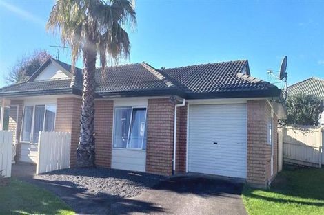 Photo of property in 3 Bernina Place, Weymouth, Auckland, 2103