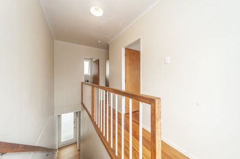 Photo of property in 7/55 Apu Crescent, Lyall Bay, Wellington, 6022