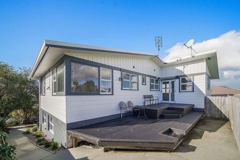Photo of property in 15 Larne Avenue, Pakuranga Heights, Auckland, 2010